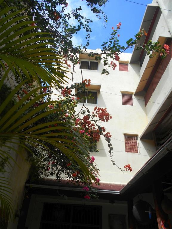Hostal Condo-Parque Santo Domingo Bagian luar foto