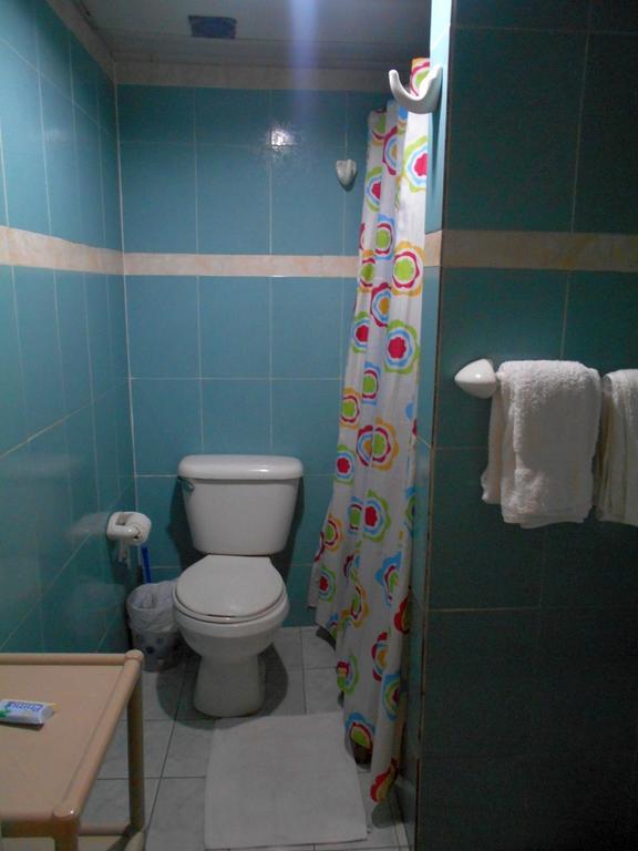 Hostal Condo-Parque Santo Domingo Bagian luar foto