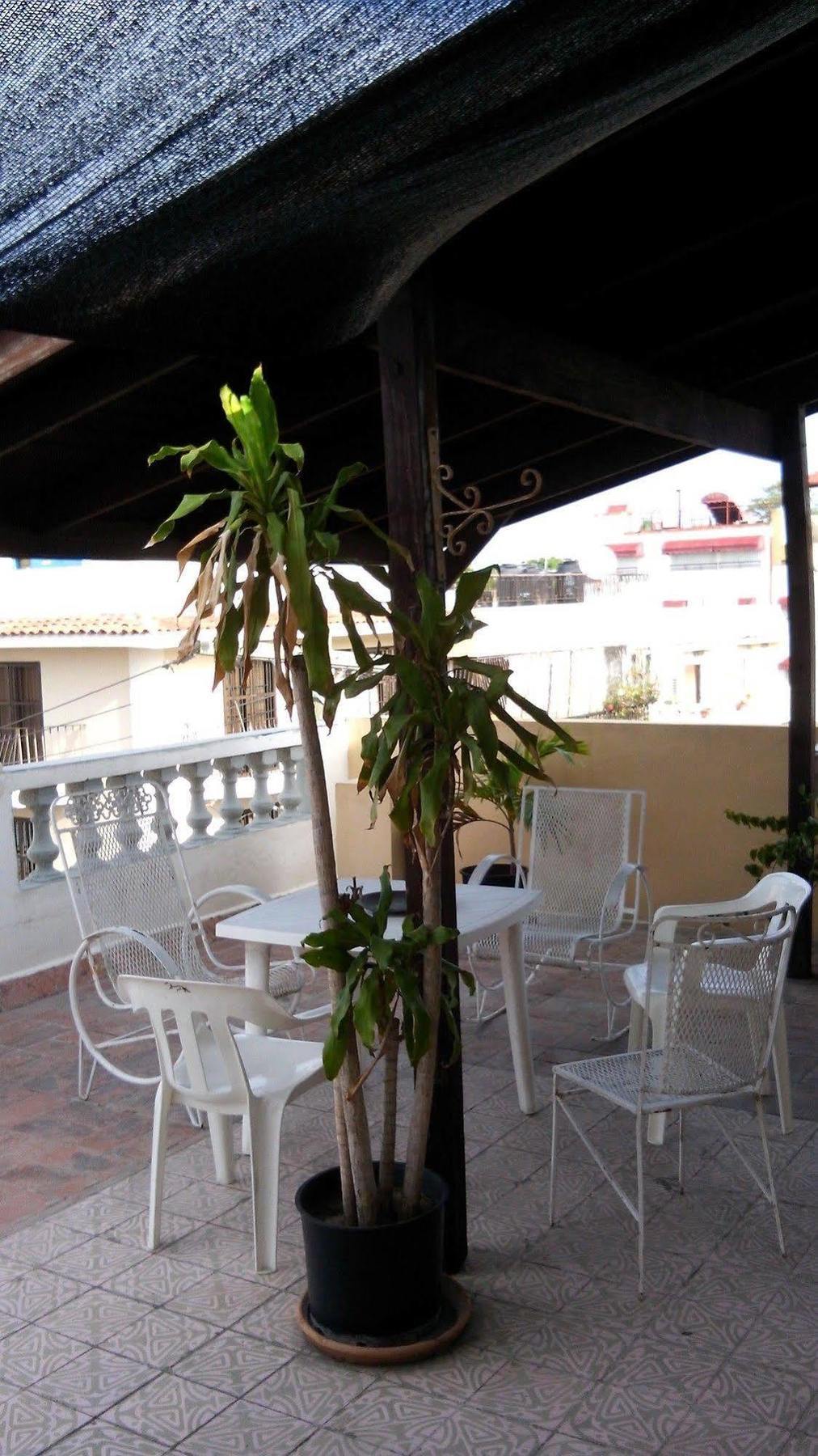 Hostal Condo-Parque Santo Domingo Bagian luar foto